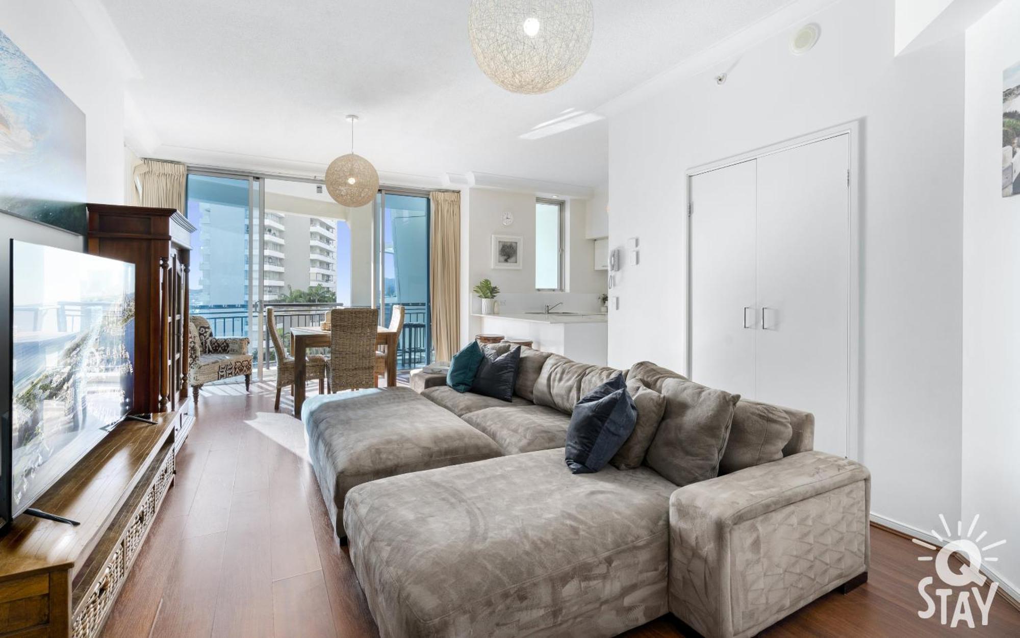 Chevron Renaissance Surfers Paradise Mid Week Madness Deal - Q Stay Gold Coast Exterior photo