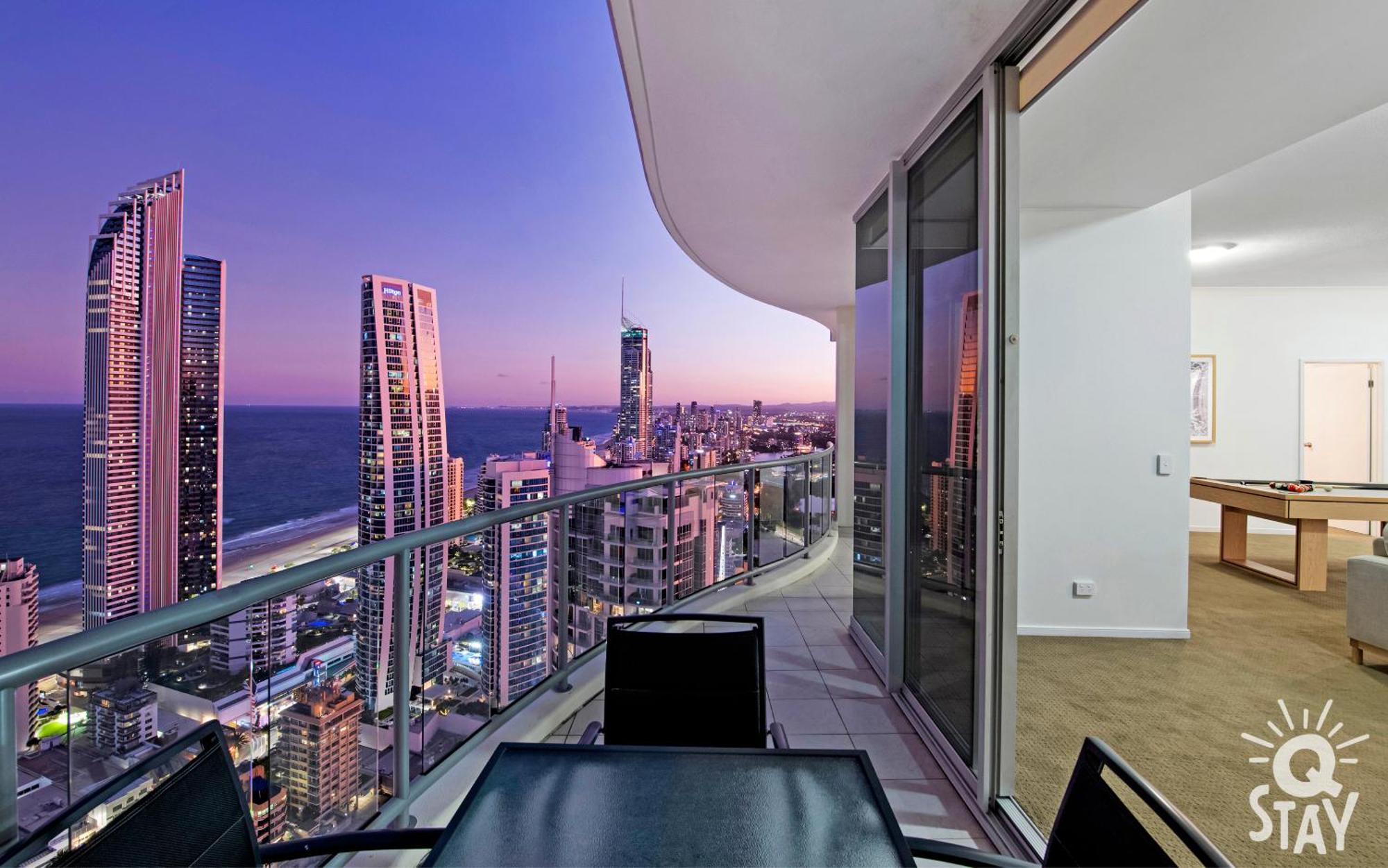 Chevron Renaissance Surfers Paradise Mid Week Madness Deal - Q Stay Gold Coast Exterior photo