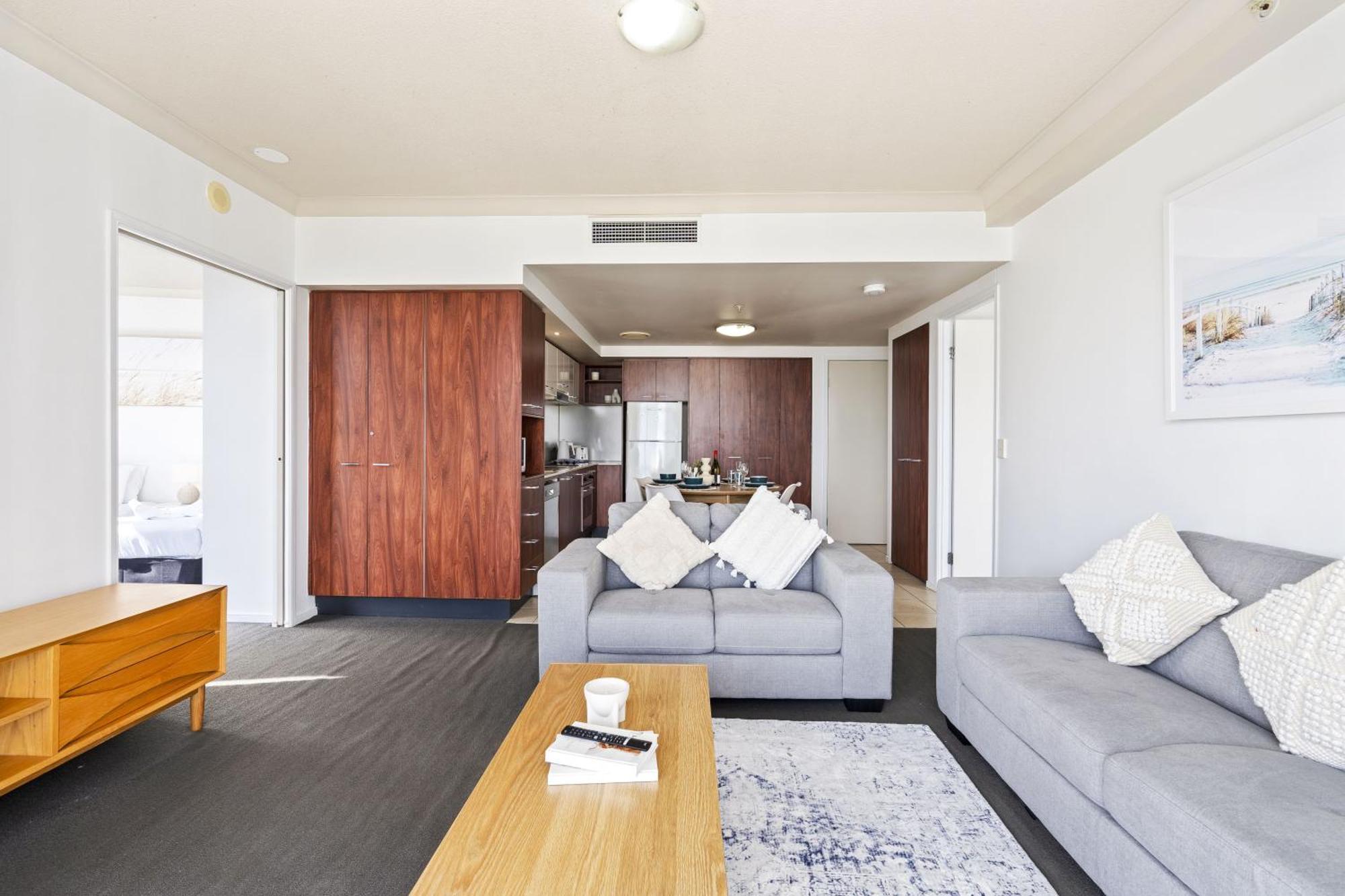Chevron Renaissance Surfers Paradise Mid Week Madness Deal - Q Stay Gold Coast Exterior photo