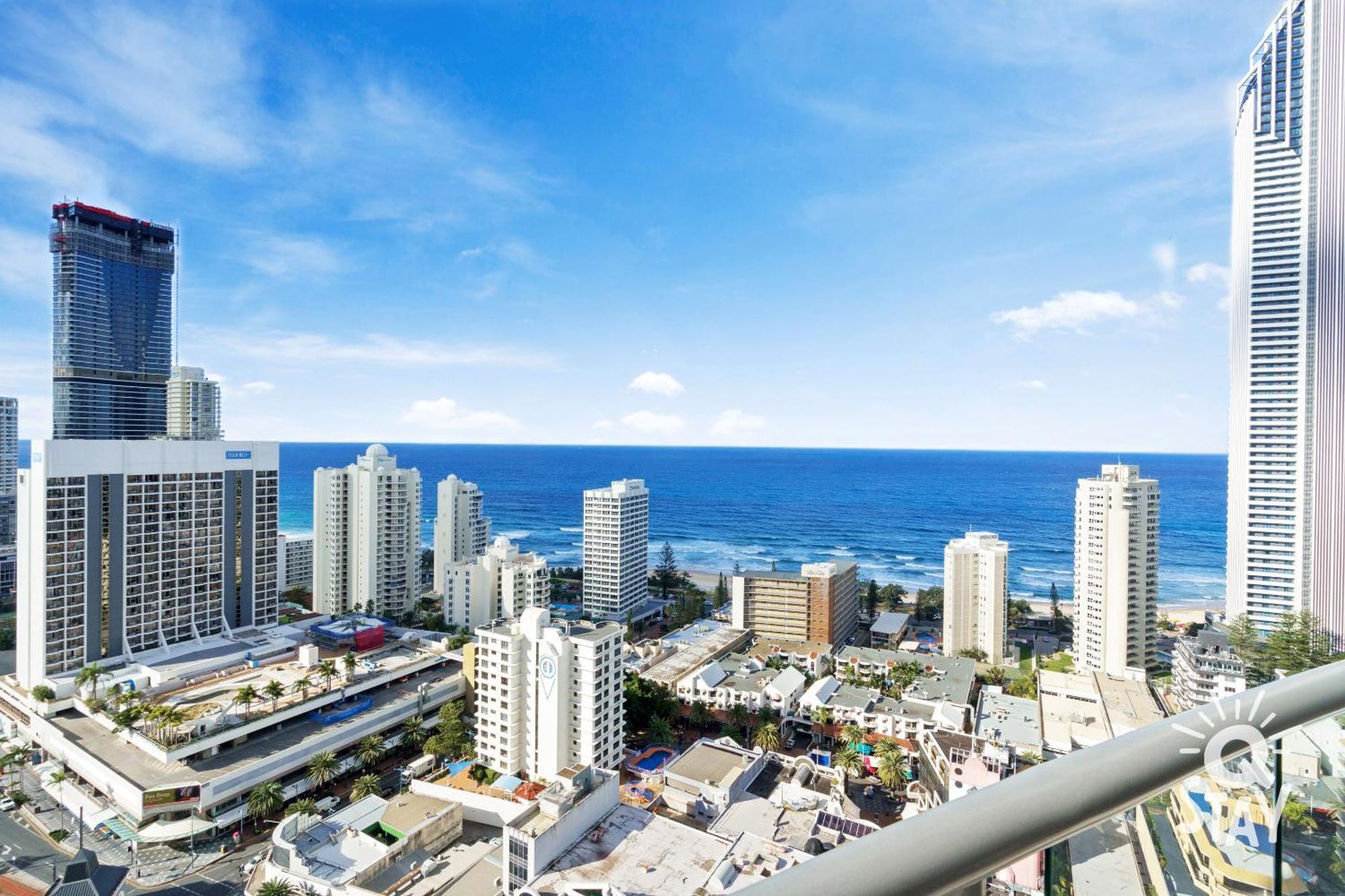 Chevron Renaissance Surfers Paradise Mid Week Madness Deal - Q Stay Gold Coast Exterior photo