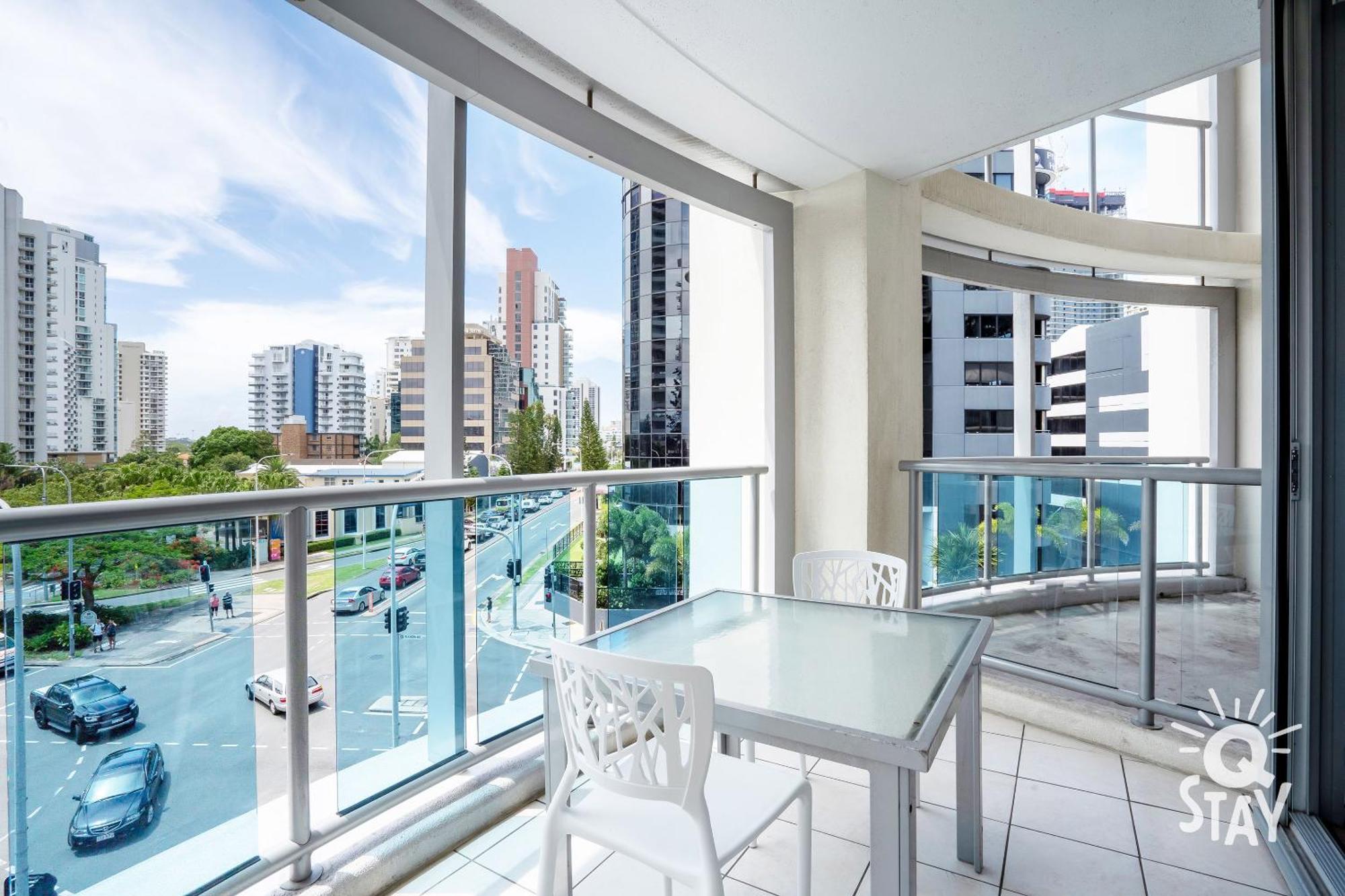 Chevron Renaissance Surfers Paradise Mid Week Madness Deal - Q Stay Gold Coast Exterior photo